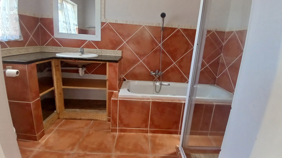 4 Bedroom Property for Sale in Sandbaai Western Cape